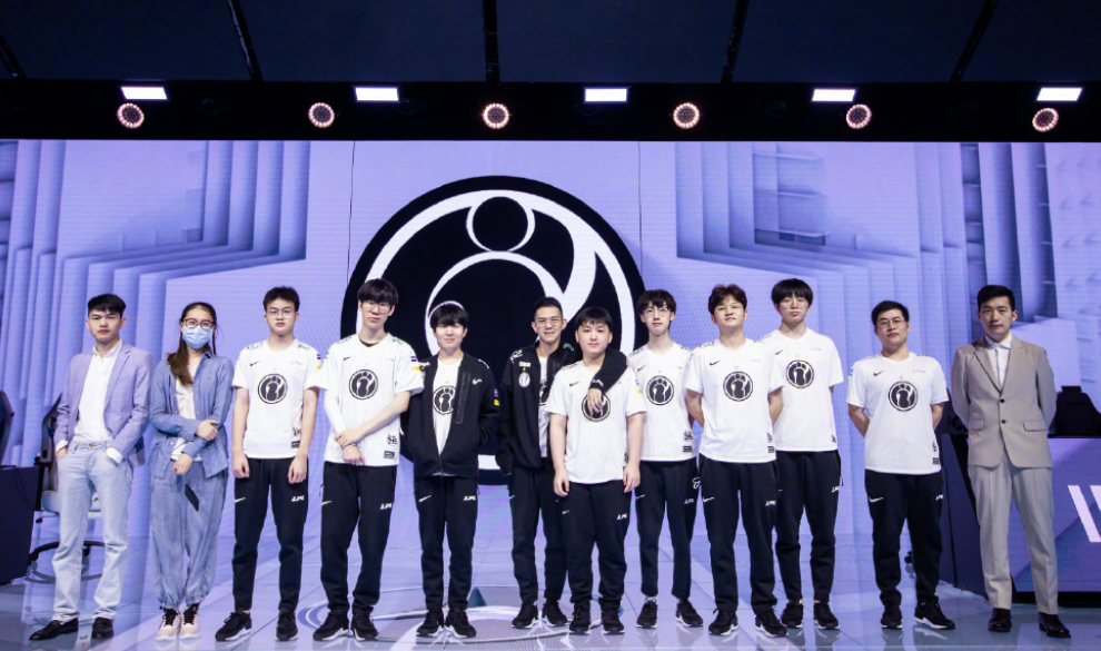 大冷门！中国男排0-3输垫底队，损失10.17分，跌出TOP20，4战6分