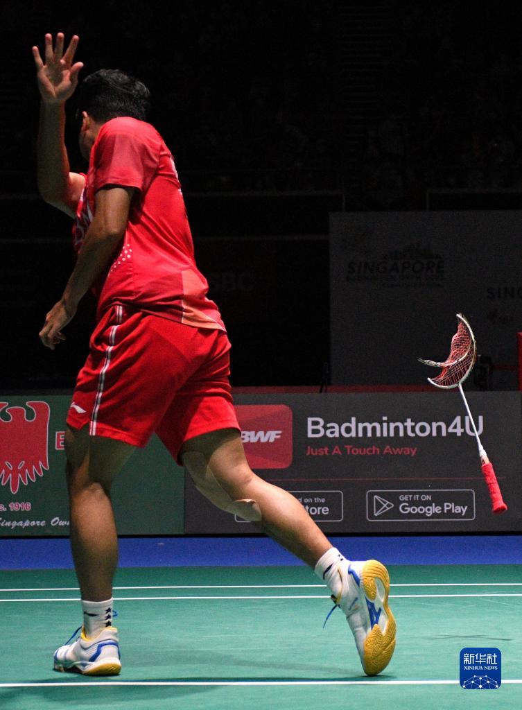 西哈姆足总杯遭维拉逆转 新帅波特空欢喜一场.