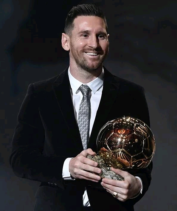 官方：热刺前锋布伦南-约翰逊加盟水晶宫；据悉转会费3350万镑