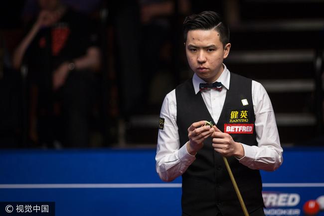 持球点名内 持球点名内